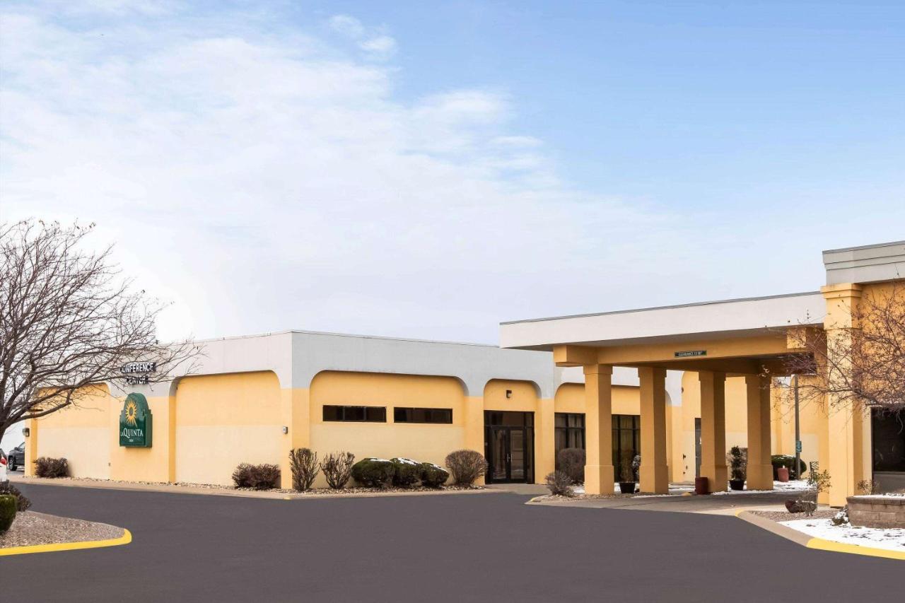 La Quinta Inn By Wyndham Davenport & Conference Center Экстерьер фото
