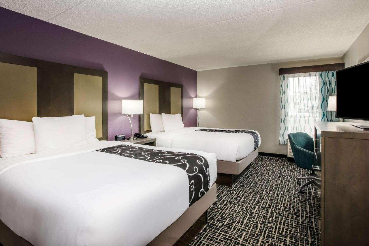 La Quinta Inn By Wyndham Davenport & Conference Center Экстерьер фото