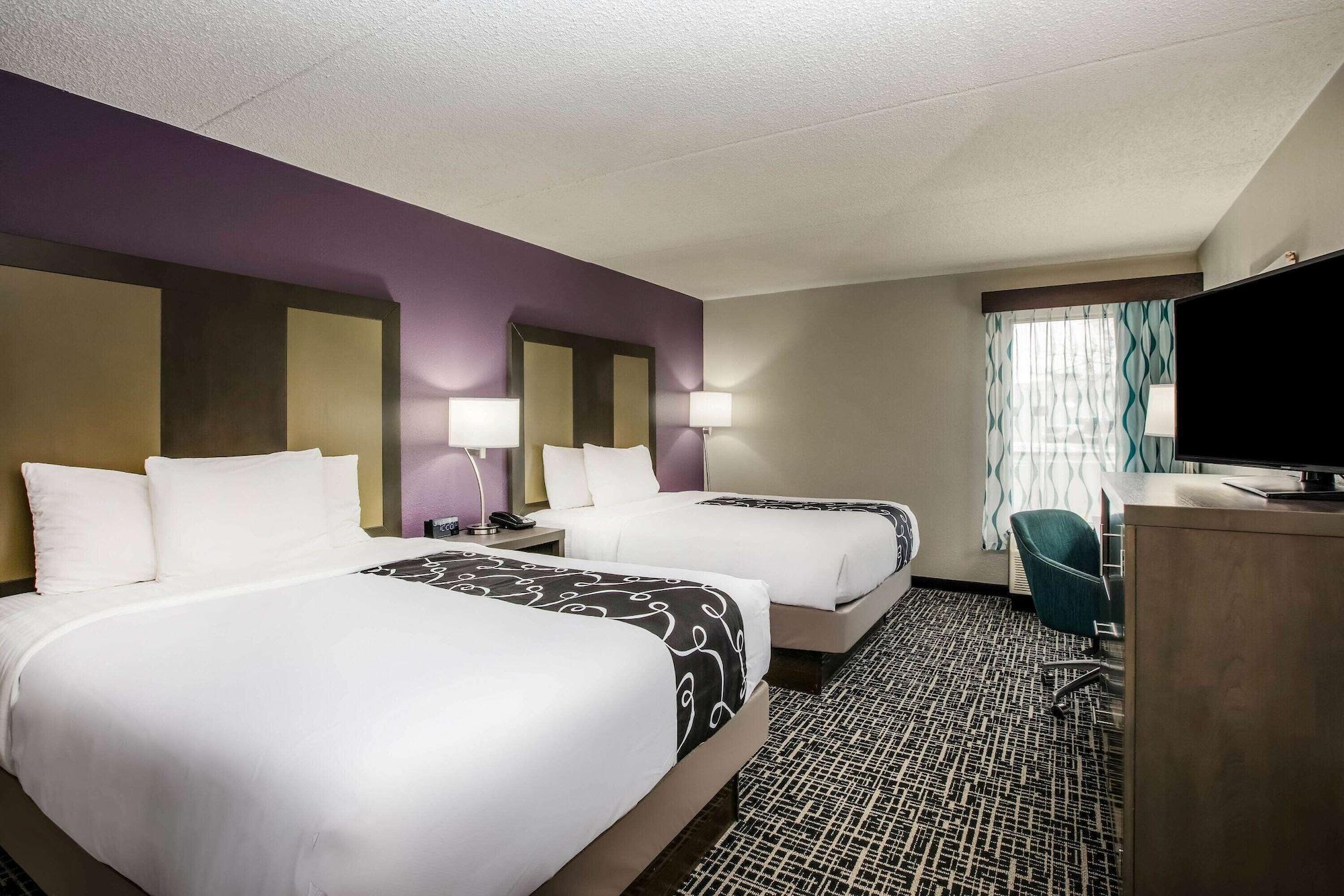 La Quinta Inn By Wyndham Davenport & Conference Center Экстерьер фото
