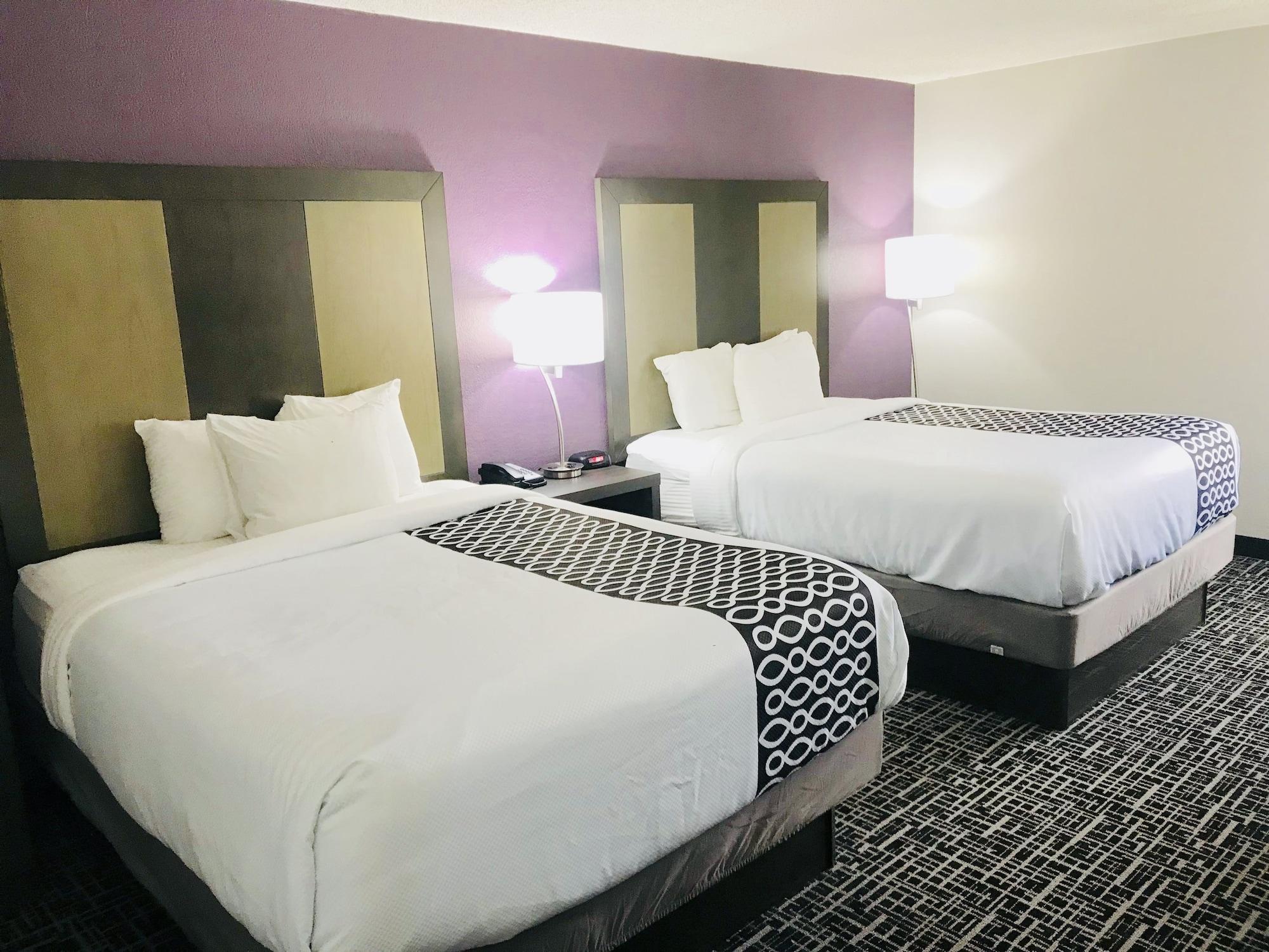 La Quinta Inn By Wyndham Davenport & Conference Center Экстерьер фото